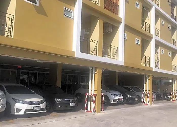 Hotel The Island 3*