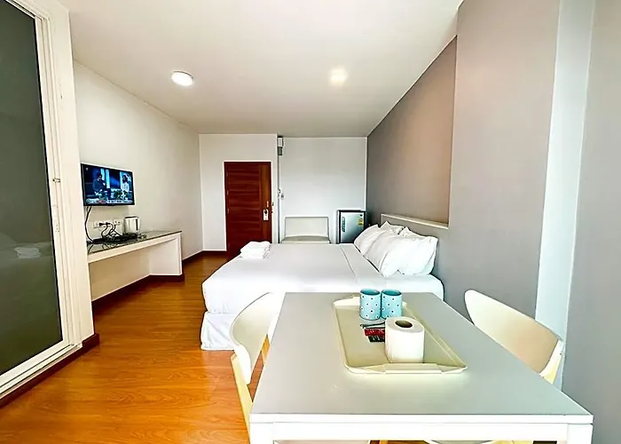 Hotel The Island 3*