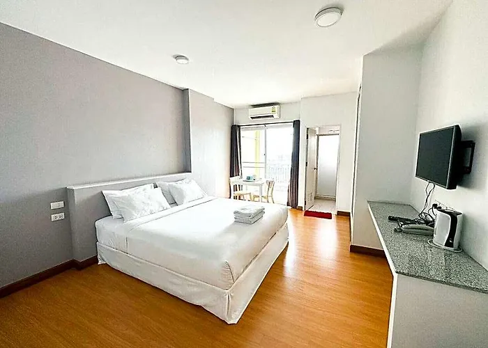 Hotel The Island 3*