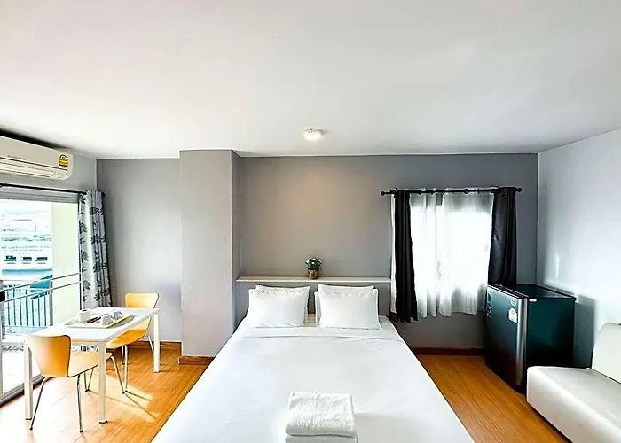 The Island Hotel