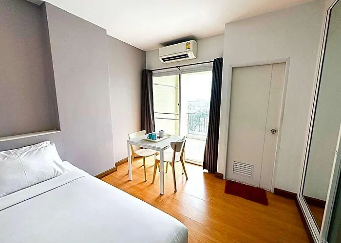 The Island Hotel 3*