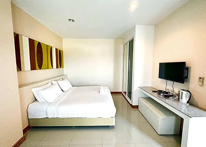 The Island Hotel 3*